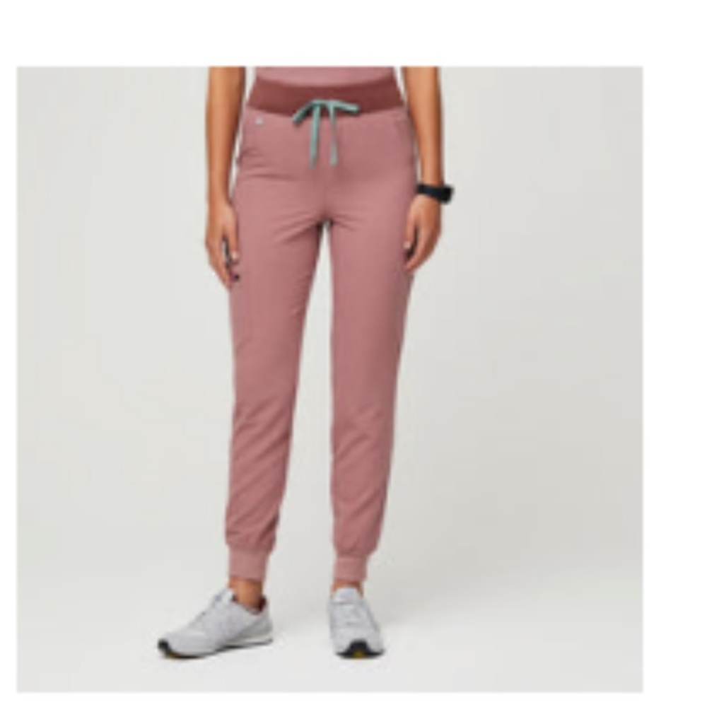 Mineral mauve XS scrubs top and bottom